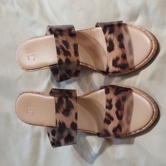 JustFab Leopard Print Strappy Sandals Size 7 NIB - Picture 2 of 5